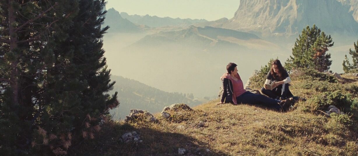 Juliette Binoche and Kristen Stewart in Clouds of Sils Maria