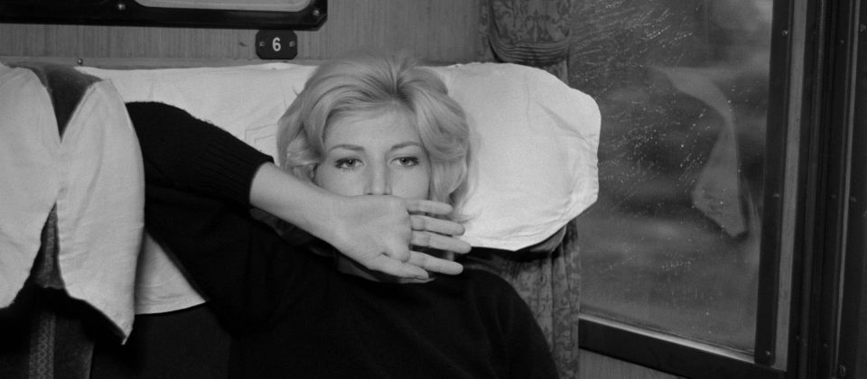 Monica Vitti as Claudia