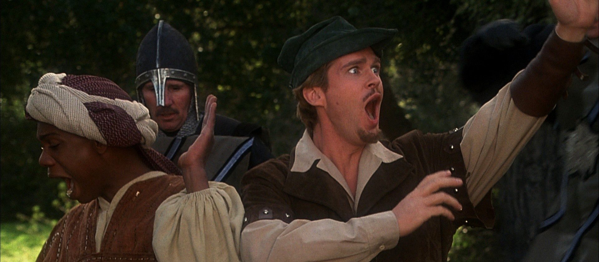 Dave Chappelle as Ahchoo and Cary Elwes as Robin Hood